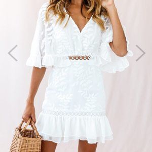 Selfie Leslie Caspar Leafy Embroidered Dress White